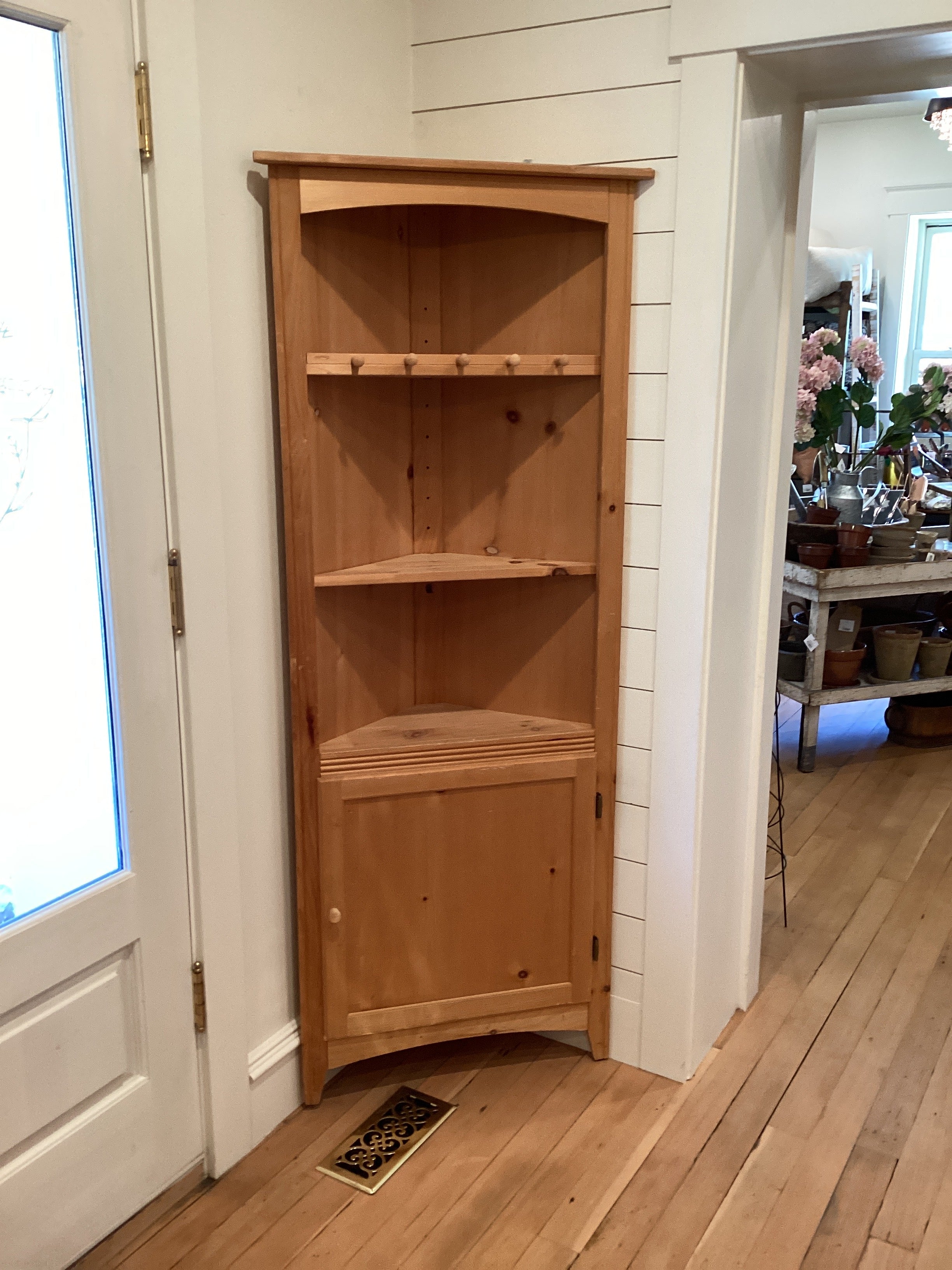 Corner bookcase
